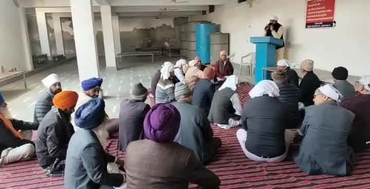 किरतपुर साहिब के लिए ट्रेन चलाने की मांग, रेल मंत्री, डीआरएम व सांसद के नाम सौंपे ज्ञापन