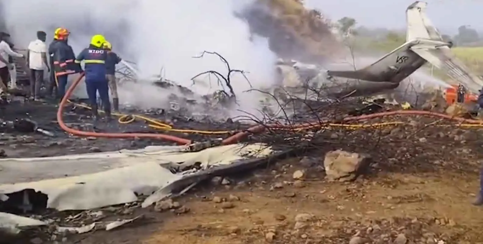 Ajit Pawar Plane Crash Updates: महाराष्ट्र के उपमुख्यमंत्री अजित पवार सहित 6 का विमान की इमरजेंसी लैंडिंग के दौरान निधन
