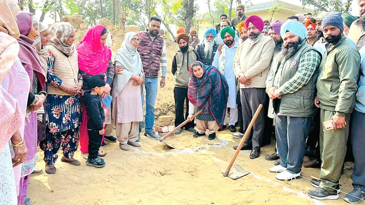 गांव राजपुरा के लोगों की कई वर्षों से चली आ रही मांग हुई पूरी, हेल्थ व वेलनेस सेंटर का निर्माण कार्य शुरु