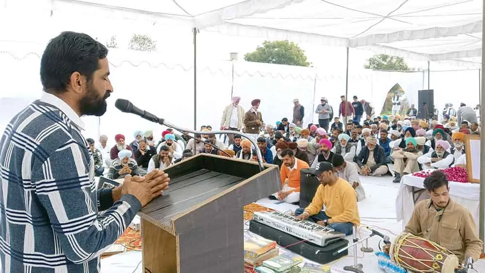 नामचर्चा आयोजित कर शरीरदानी गुरचरण कौर इन्सां को दी श्रद्धांजलि