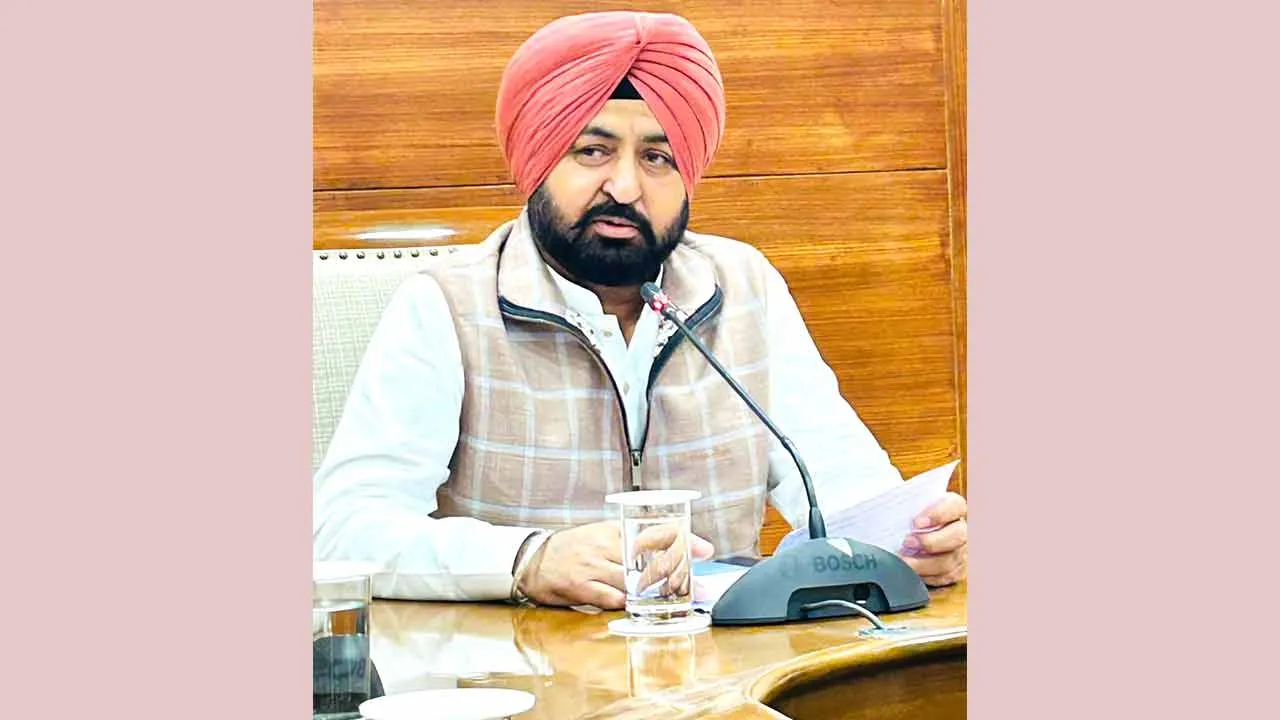 Punjab: मान सरकार के डिजिटल विज़न से ईज़ी रजिस्ट्री ने बनाया रिकॉर्ड, 6 महीनों में 3.70 लाख से ज्यादा रजिस्ट्रियां हुई दर्ज