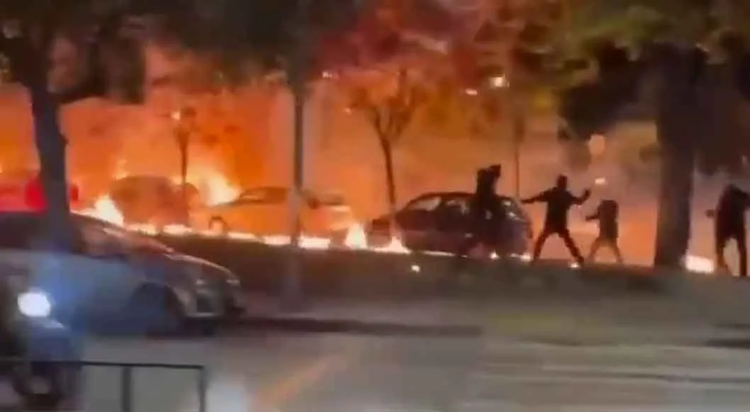 Iran: ईरान में बड़े पैमाने पर मिलिट्री तैनात, ट्रंप करवा सकते हैं हमला
