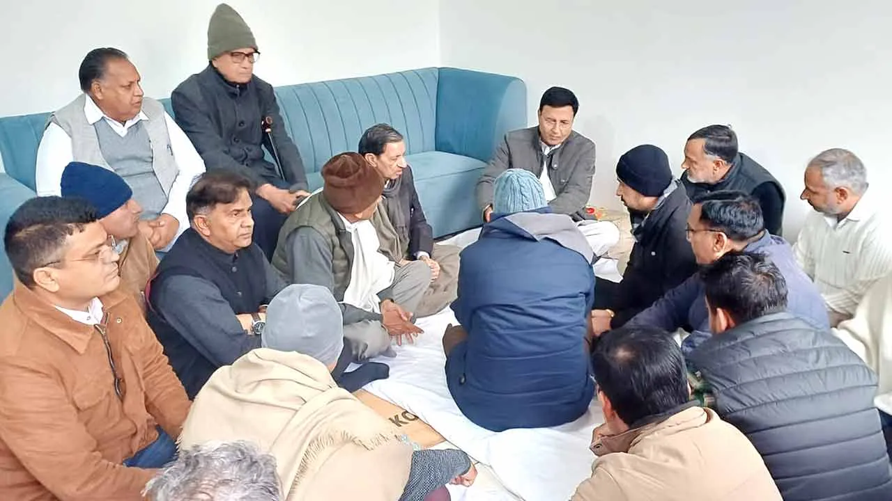 हरियाणा में ‘गायब सरकार’ और हर तरफ़ अपराध से मचा हाहाकार: रणदीप सुरजेवाला