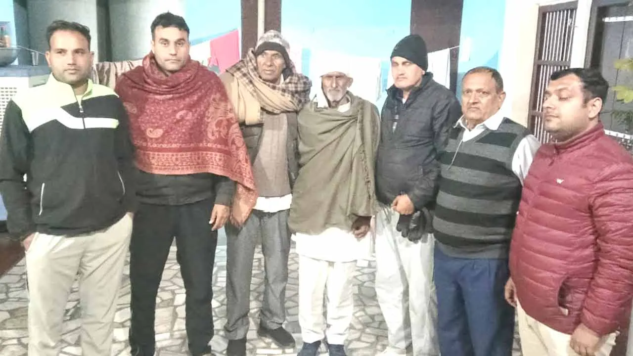 23 साल से बिछड़ा अपनों से, डेरा सच्चा सौदा के सेवादार ने करवाई घर वापसी: पूज्य गुरु संत डॉ. गुरमीत राम रहीम सिंह जी इन्सां की पावन प्रेरणा से राज इन्सां ने रचा मानवता का स्वर्णिम इतिहास