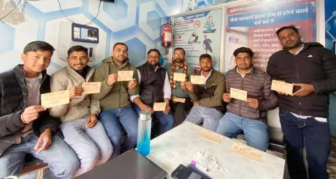 Hanumangarh: मुख्यमंत्री व चिकित्सा मंत्री को अपने खून से लिखे पत्र