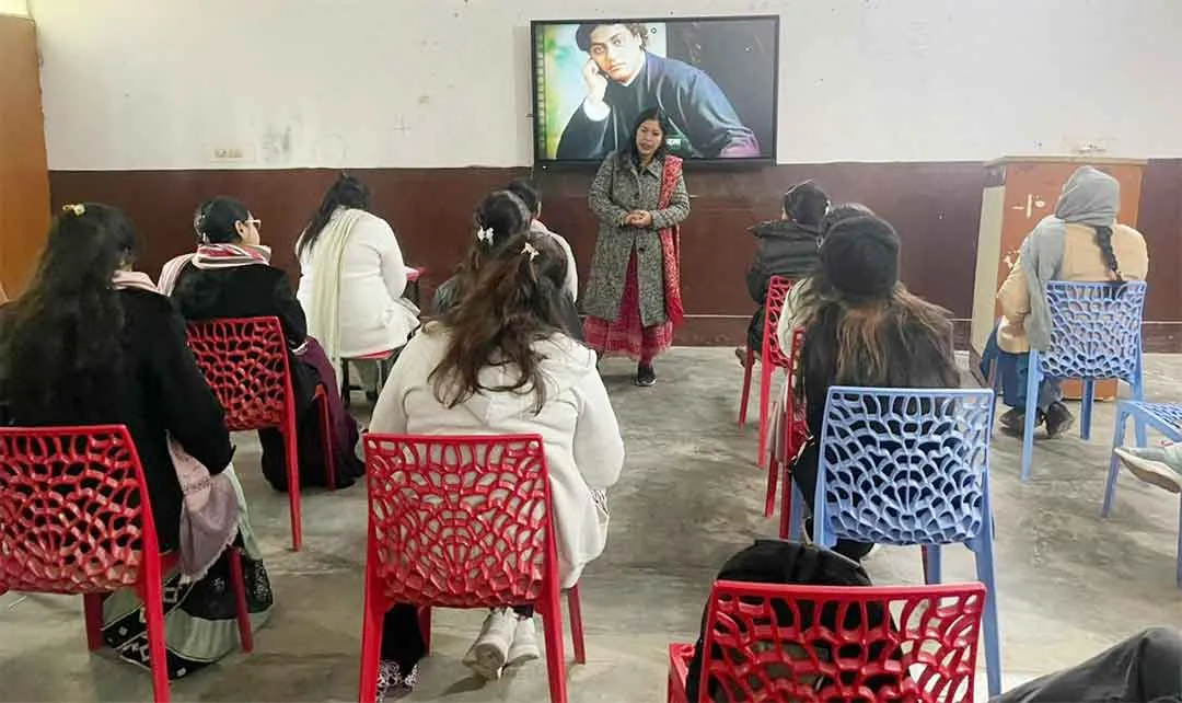 स्वामी विवेकानंद के विचारों को व्यवहार में उतारने का आह्वान