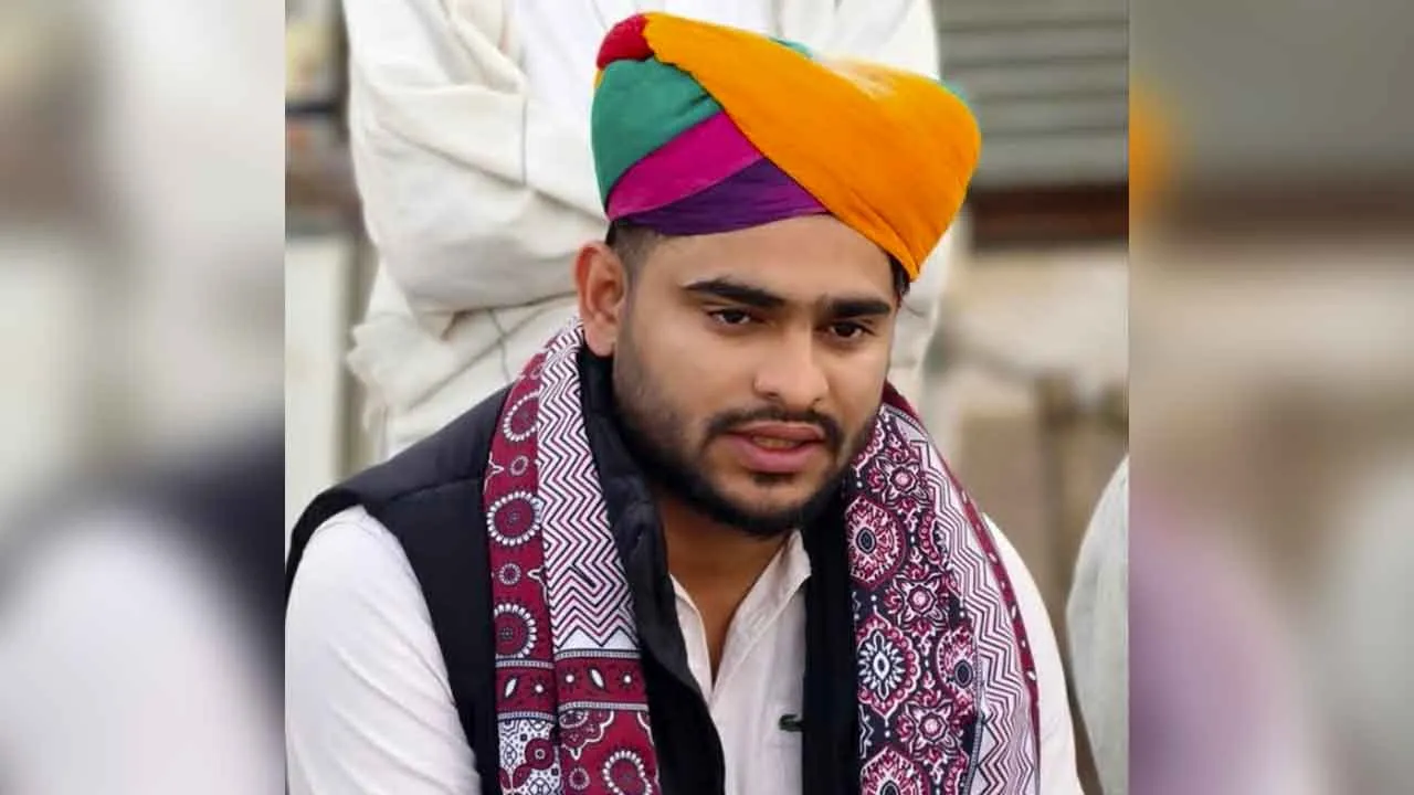 Vinod Jakhar Notice: राजस्थान NSUI में बढ़ा विवाद! प्रदेश अध्यक्ष विनोद जाखड़ को कारण बताओ नोटिस, पद से हटाने की चेतावनी