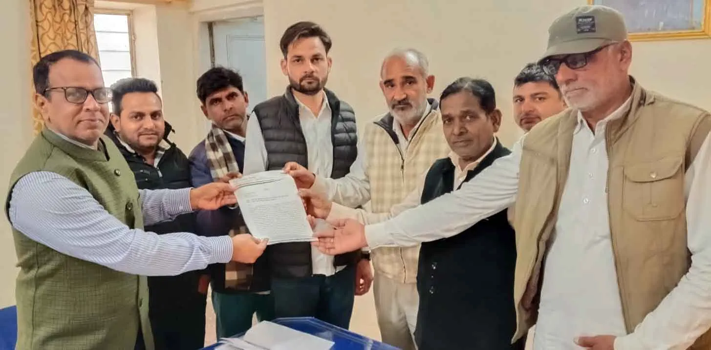 जिला मुख्यालय पर ही हो वाहन की फिटनेस जांच संबंधी कार्य : आप