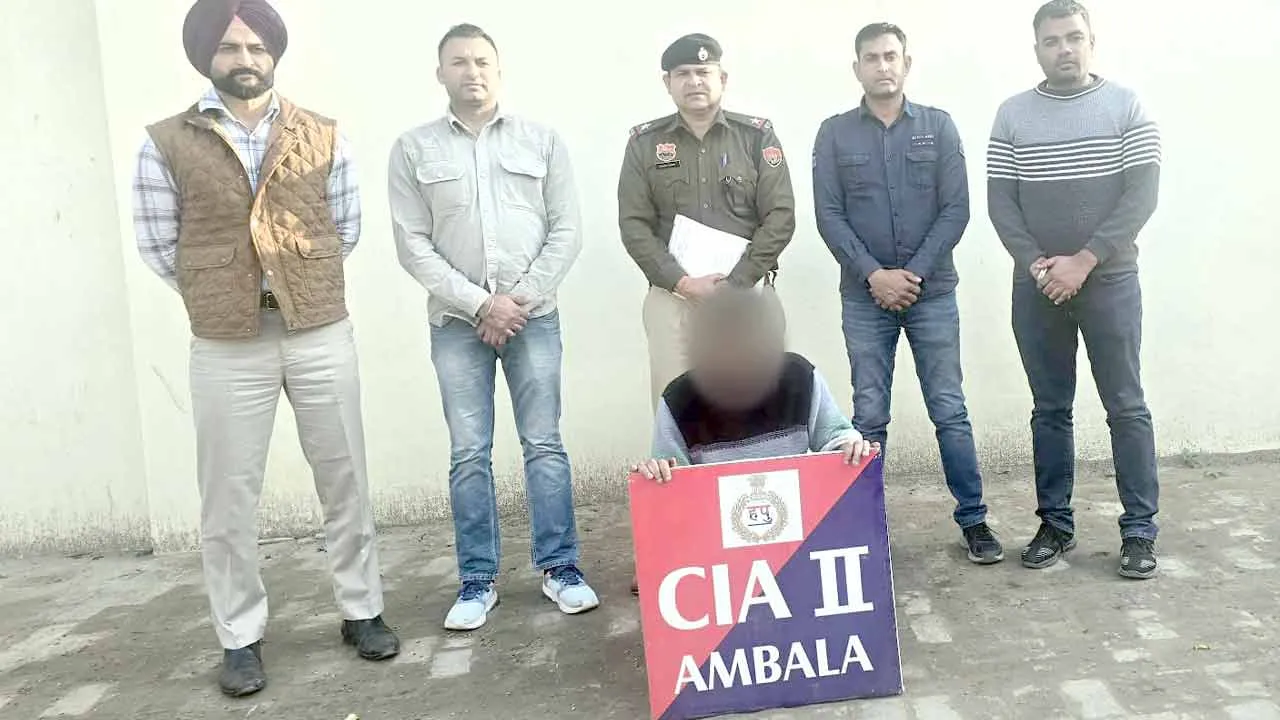 चोरी के 42 मामलों में वांछित आरोपी काबू
