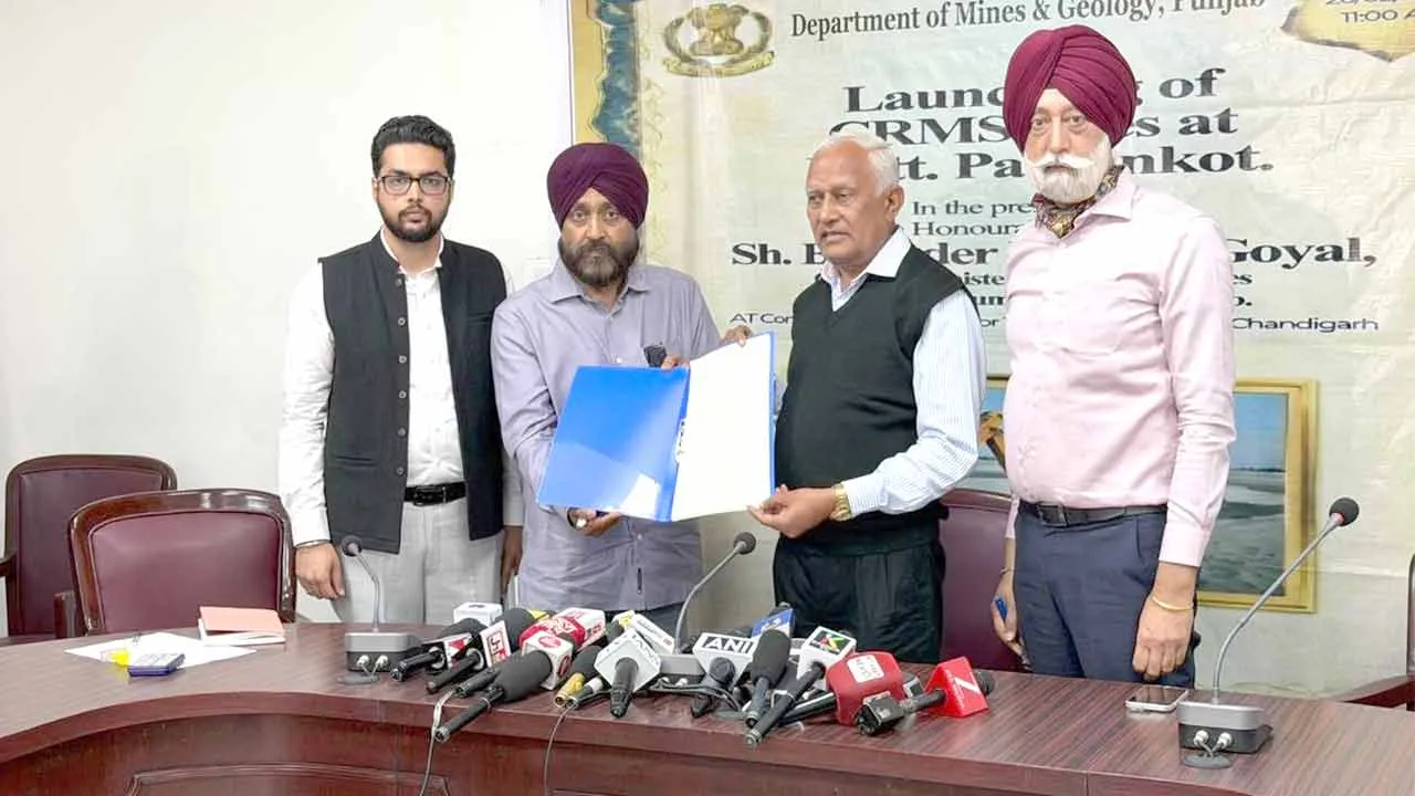 Punjab: बरिंदर कुमार गोयल द्वारा पंजाब में क्रशर-ओनर माइनिंग साइटों की शुरुआत