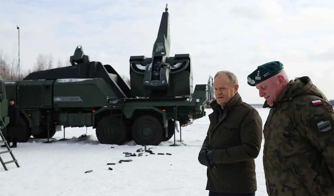 Donald Tusk Warning: पोलैंड के लोग तुरंत ईरान छोड़ें, नहीं तो निकलना नामुमकिन हो सकता है: पीएम टस्क