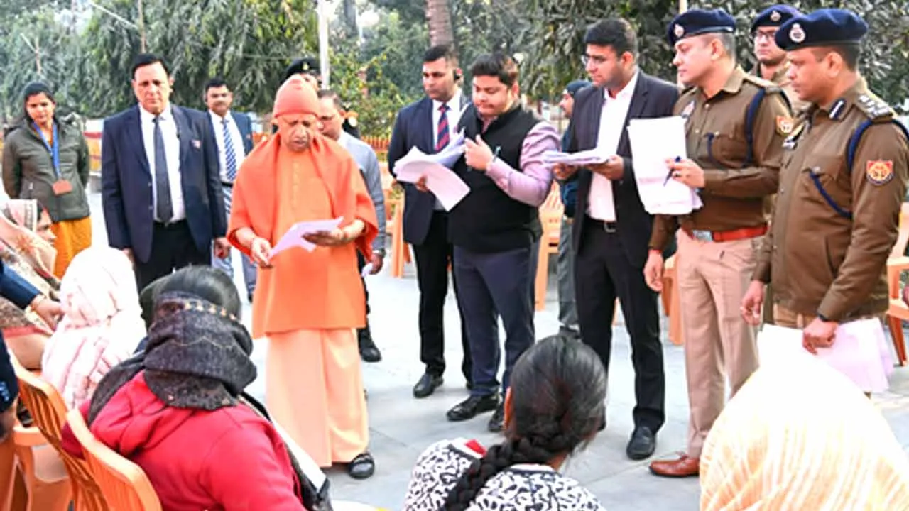 Gorakhpur News: गलत जांच रिपोर्ट लगाने वालों पर दर्ज हो एफआईआर: मुख्यमंत्री योगी