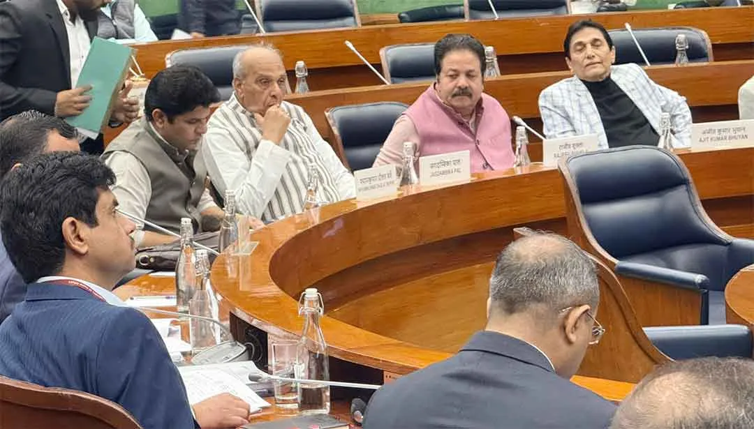 ”राहुल गांधी ‘दिवालिया’ हो चुके हैं”