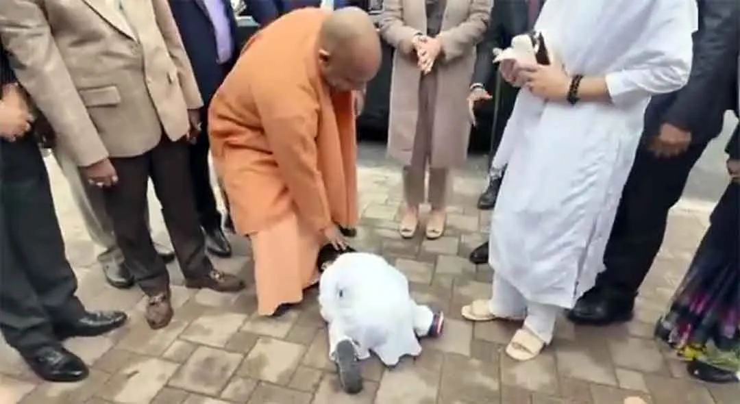 Yogi Adityanath Japan Visit: जापान में बच्चे की भारतीय संस्कृति देखकर गदगद हुए सीएम योगी आदित्यनाथ