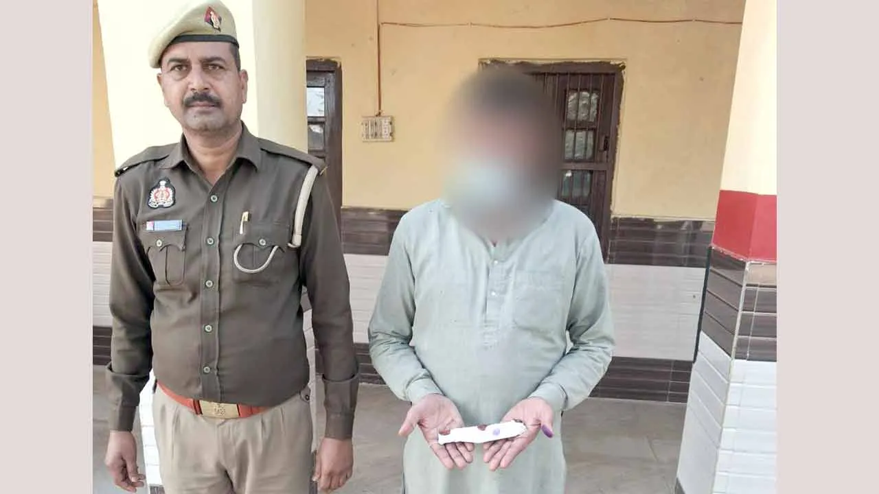 चेकिंग के दौरान अवैध चाकू बरामद, आरोपी गिरफ्तार