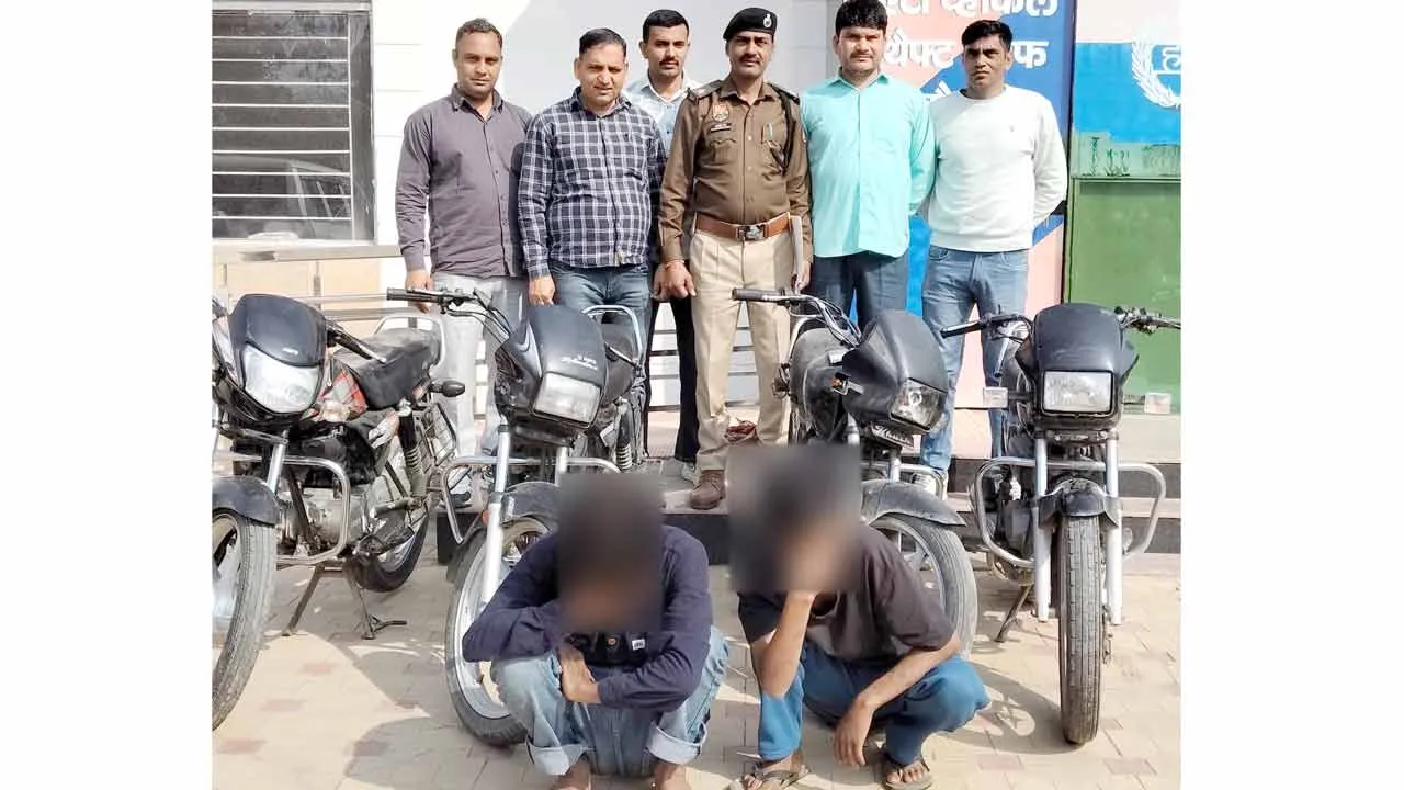 बाइक चोरी मामले में 2 आरोपी काबू, 4 चोरीशुदा बाइक बरामद