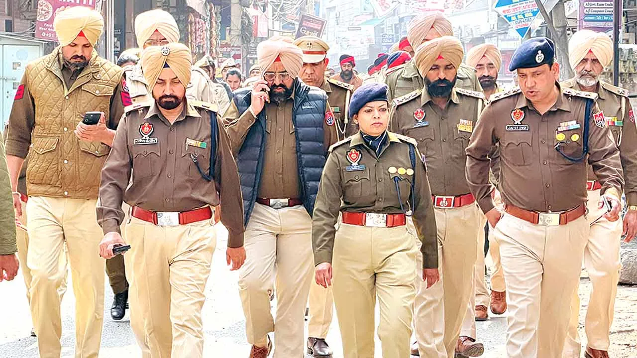 Operation Prahar 2.0: पुलिस ने कोटकपूरा में निकाला फ्लैग मार्च