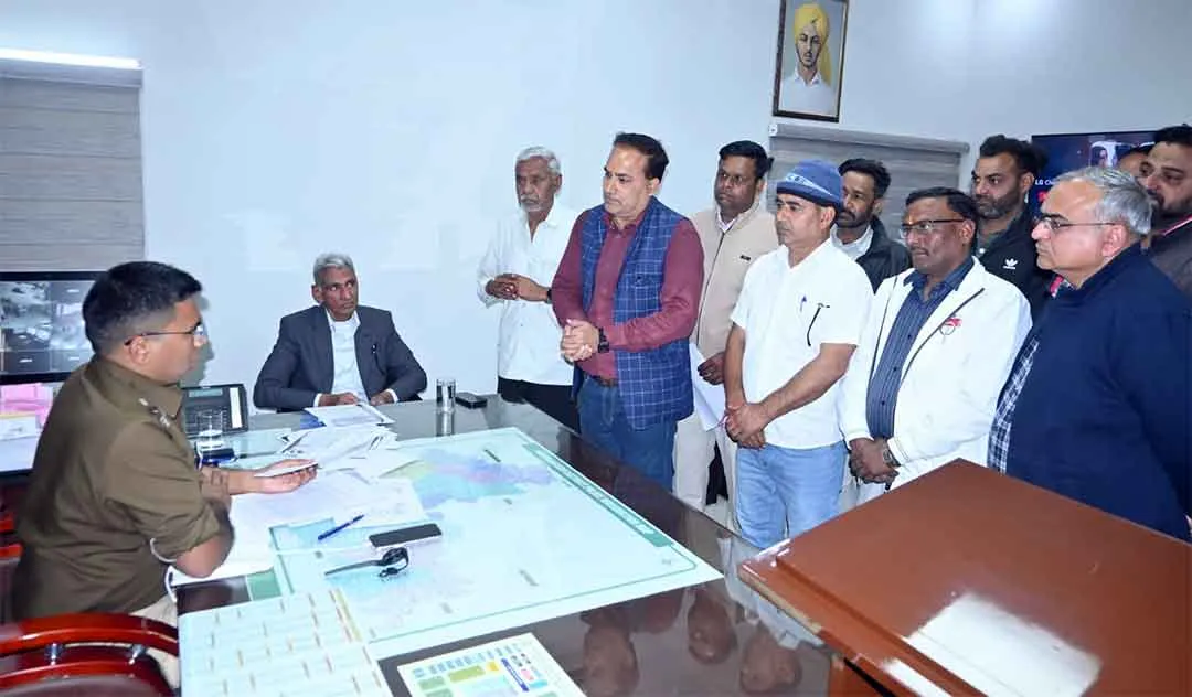 अभिषेक की मौत के दोषियों की गिरफ्तारी की मांग, प्राइवेट स्कूल एसोसिएशन ने सौंपा ज्ञापन