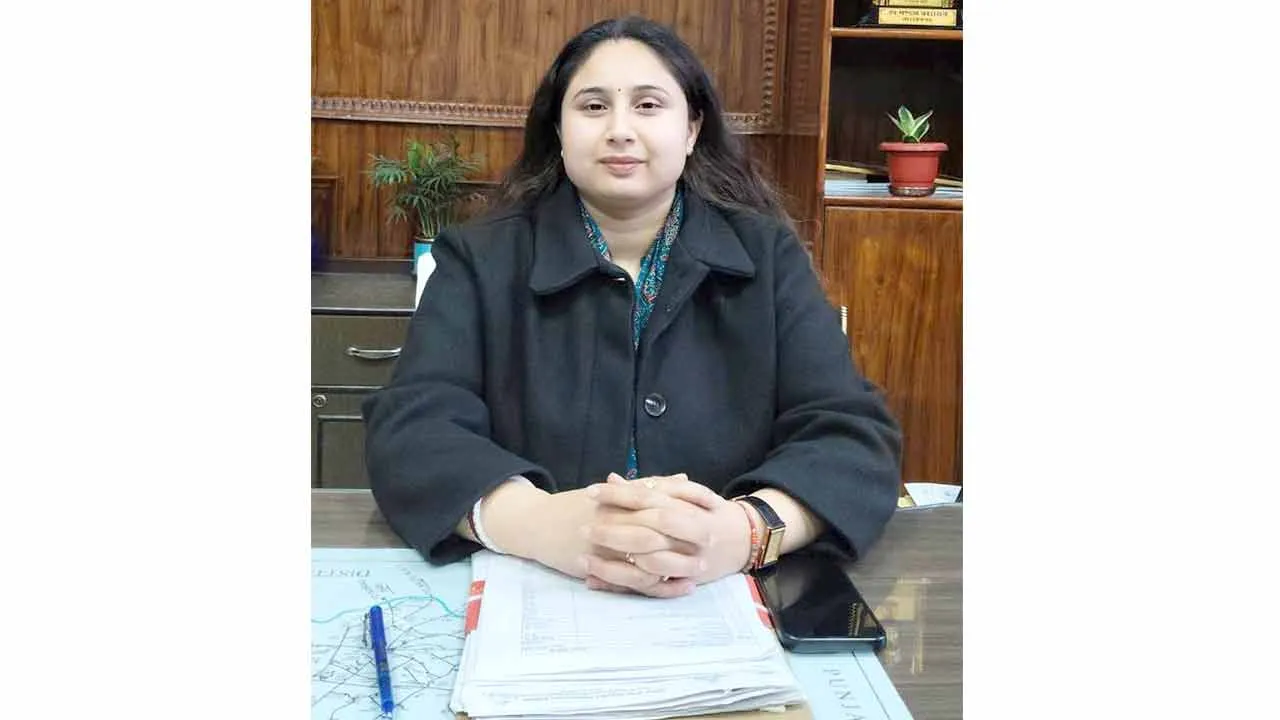 अभिभावक नाबालिग बच्चों को वाहन चलाने की अनुमति न दें और स्वयं भी यातायात नियमों का पालन कर समाज में सकारात्मक उदाहरण प्रस्तुत करें-एसडीएम शिवजीत भारती