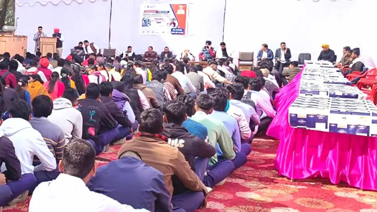 Rojgar Mela: रोजगार मेले में हुआ 190 युवाओं का चयन