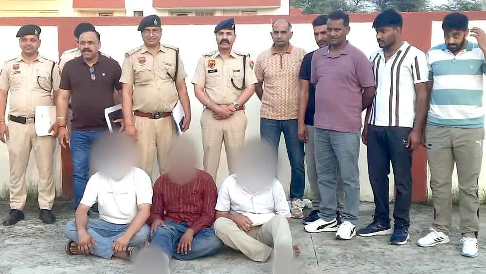 दो लोगों को अगवा कर 20 लाख की फिरौती मांगने वाले तीन बदमाशों को पुलिस ने किया काबू