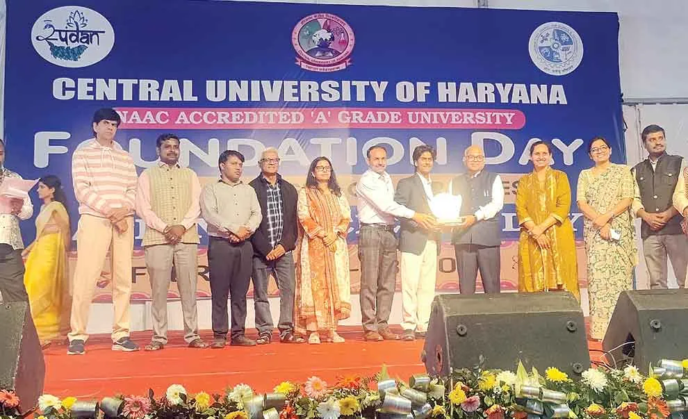 शाह सतनाम जी बॉयज कॉलेज के 8 विद्यार्थियों ने सांस्कृतिक महोत्सव स्पंदन-2026 में किया संस्थान का नाम गौरवान्वित