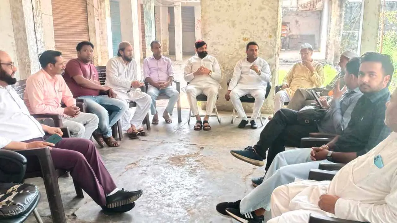 पत्रकार संगठन कैराना की मासिक बैठक आयोजित, पत्रकार एकता और अधिकारों की सुरक्षा पर ज़ोर