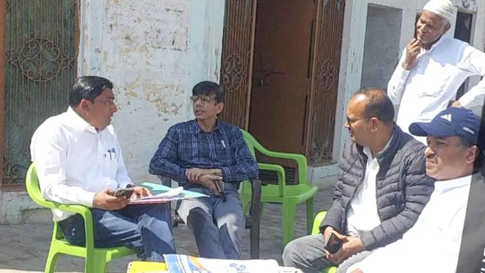 ईद-उल-फितर के दिन भी लगा एसआईआर कैंप