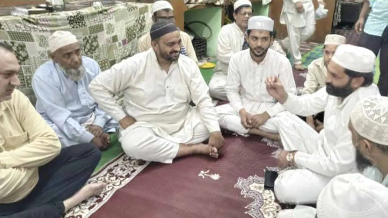 शबे क़द्र के अवसर पर तरावीह में कुरआन शरीफ़ की तकमील, दुआइया कार्यक्रम आयोजित