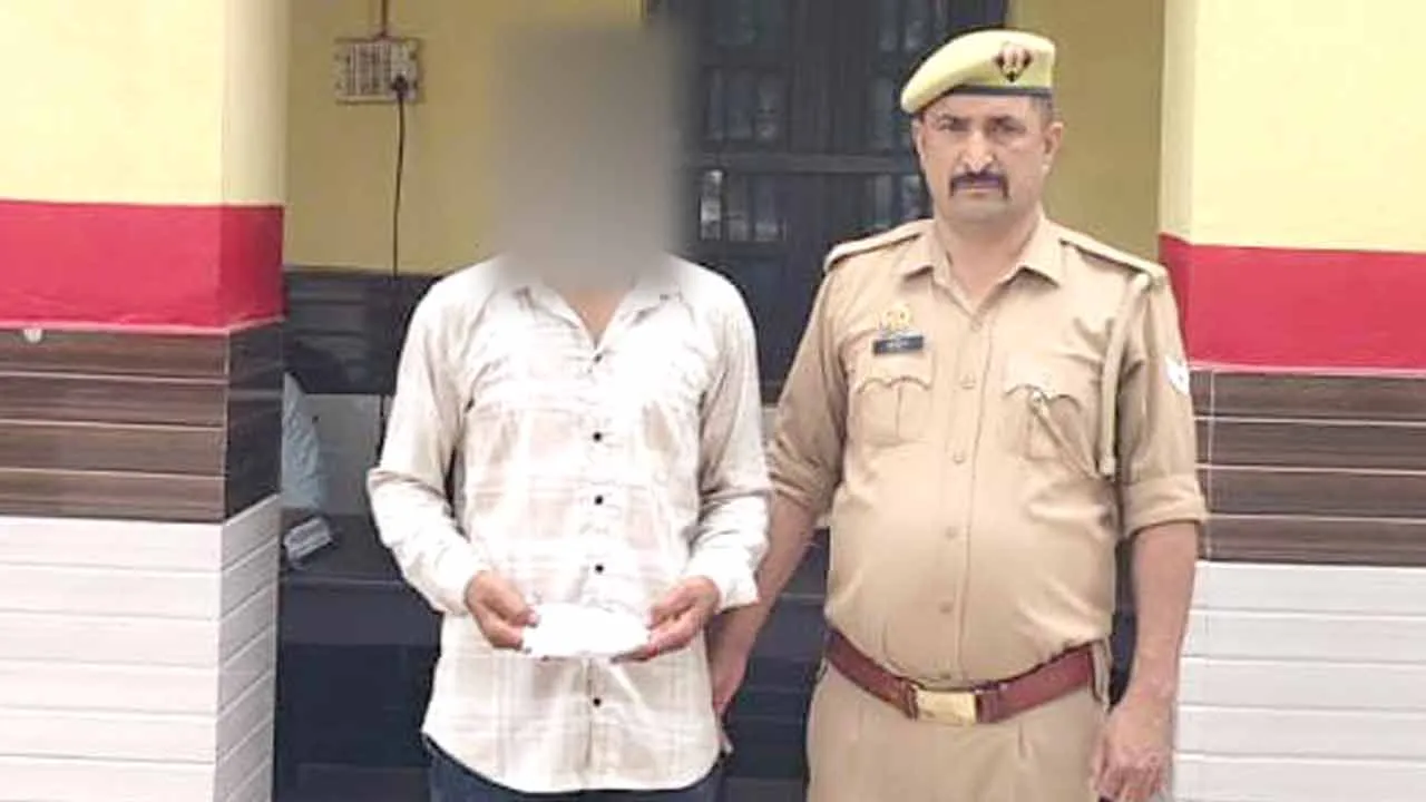 कैराना पुलिस ने पकड़ी 30.40 लाख की स्मैक, तस्कर गिरफ्तार