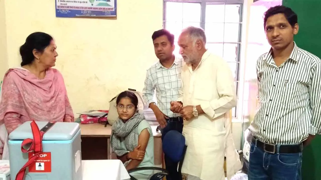 HPV Vaccine: एचसी पर एचपीवी टीकाकरण अभियान शुरू, किशोरियों को सर्वाइकल कैंसर से बचाने की पहल