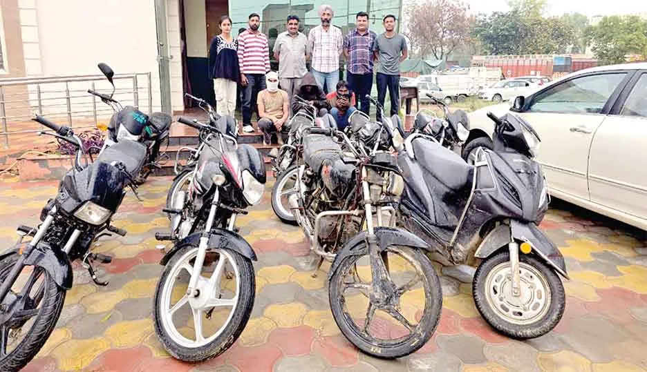 कालांवाली पुलिस की संयुक्त रूप से बड़ी कार्रवाई! मोटरसाइकिल चोर गिरोह का किया पर्दाफाश