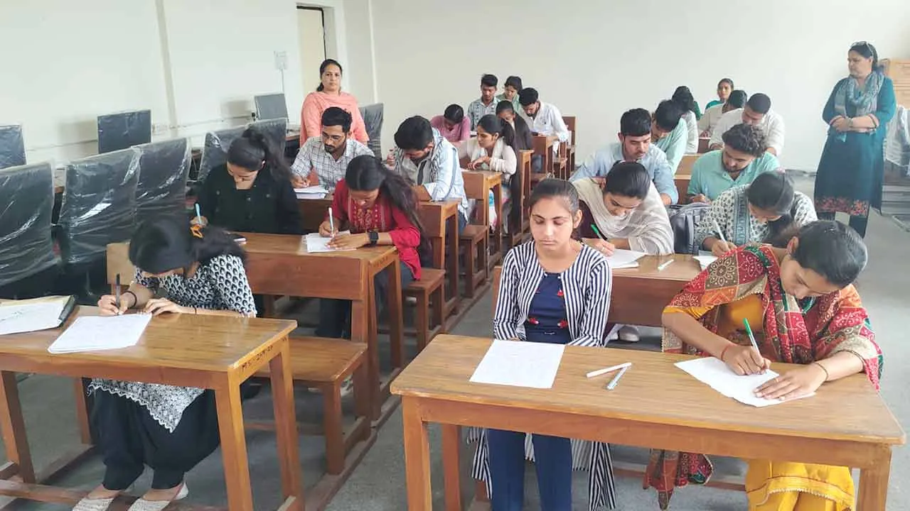 गणित विषय प्रतियोगिता पर नितिन रहा प्रथम