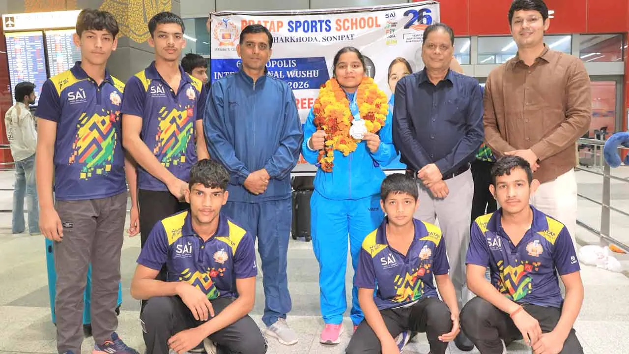 एथेंस में प्रताप स्कूल की किरण ने इंटरनेशनल वुशु चैम्पियनशिप में जीता सिल्वर मेडल
