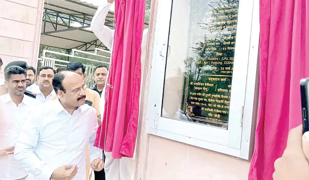 नाथूसरी चौपटा के खेड़ी गांव में रक्तदान शिविर व पौधारोपण कर स्व. समीर सहारण को श्रद्धांजलि अर्पित की