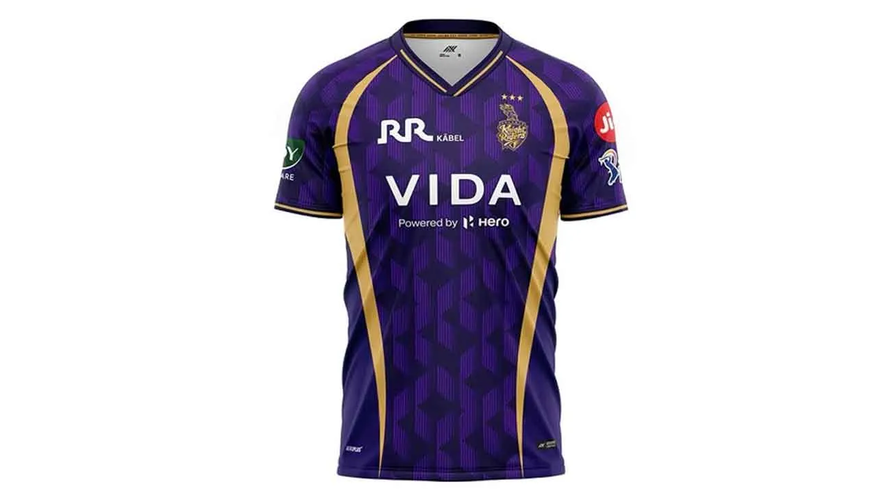 KKR launches 2026 Jersey: आईपीएल 2026 में केकेआर नई जर्सी में दिखाई देगी, जर्सी पर टीम की विरासत को दर्शाता खास डिजाइन