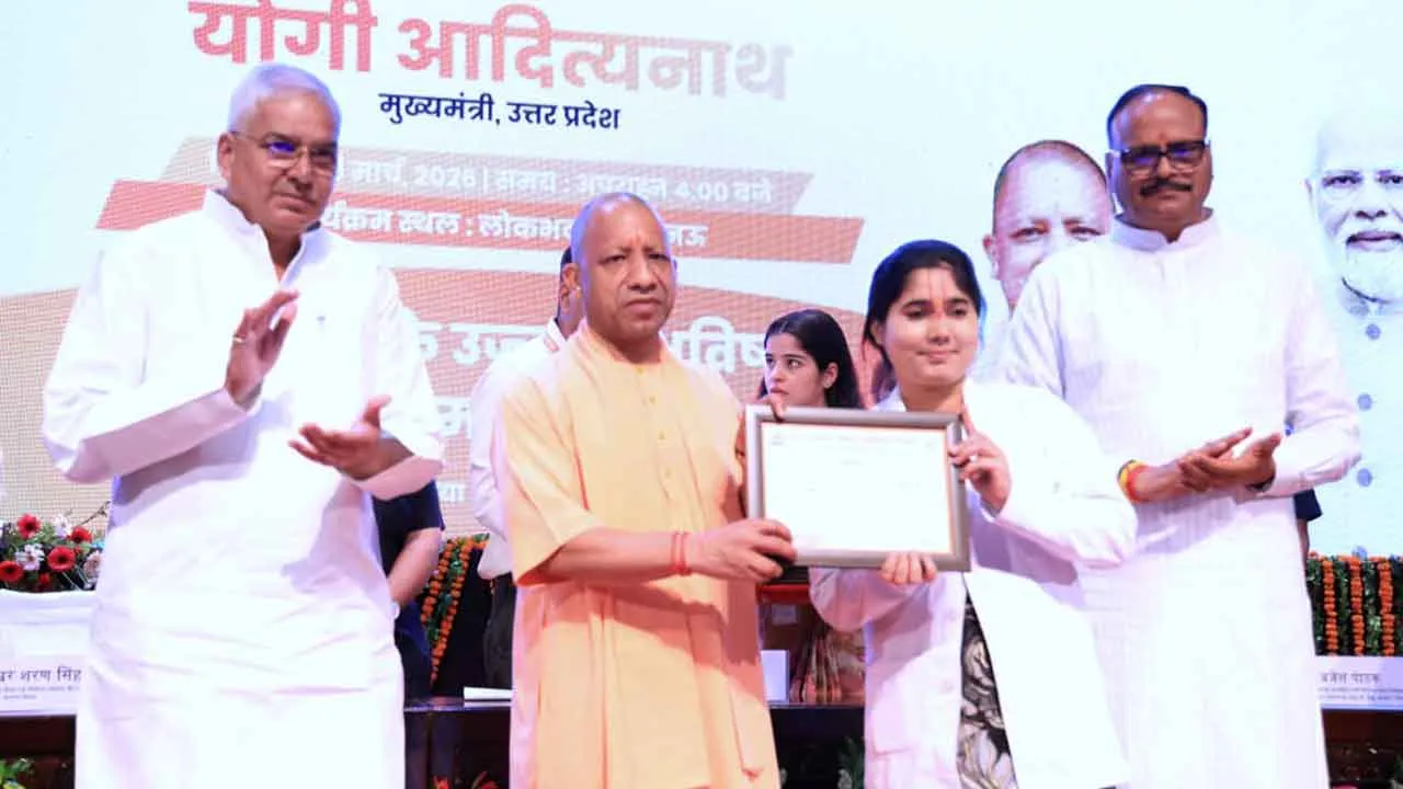 नौ वर्षों में 9 लाख सरकारी नौकरियां, यूपी बना देश का ग्रोथ इंजन: सीएम योगी 