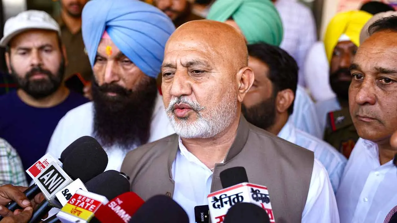 आप पंजाब के मीडिया इंचार्ज बलतेज पन्नू ने बुधवार को लुधियाना में नशा विरोधी कार्यकर्ता से की मुलाकात