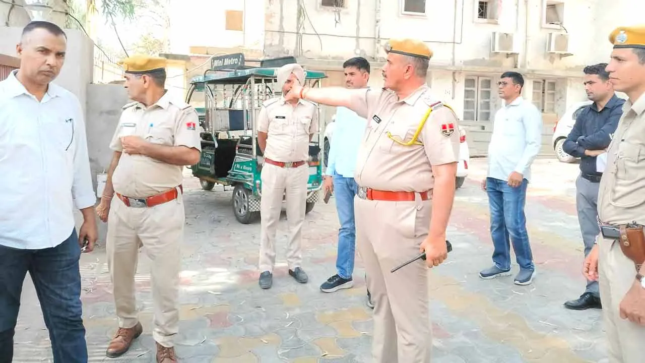Sriganganagar Bomb Threat: श्रीगंगानगर पासपोर्ट कार्यालय को बम से उड़ाने की धमकी, प्रशासन अलर्ट