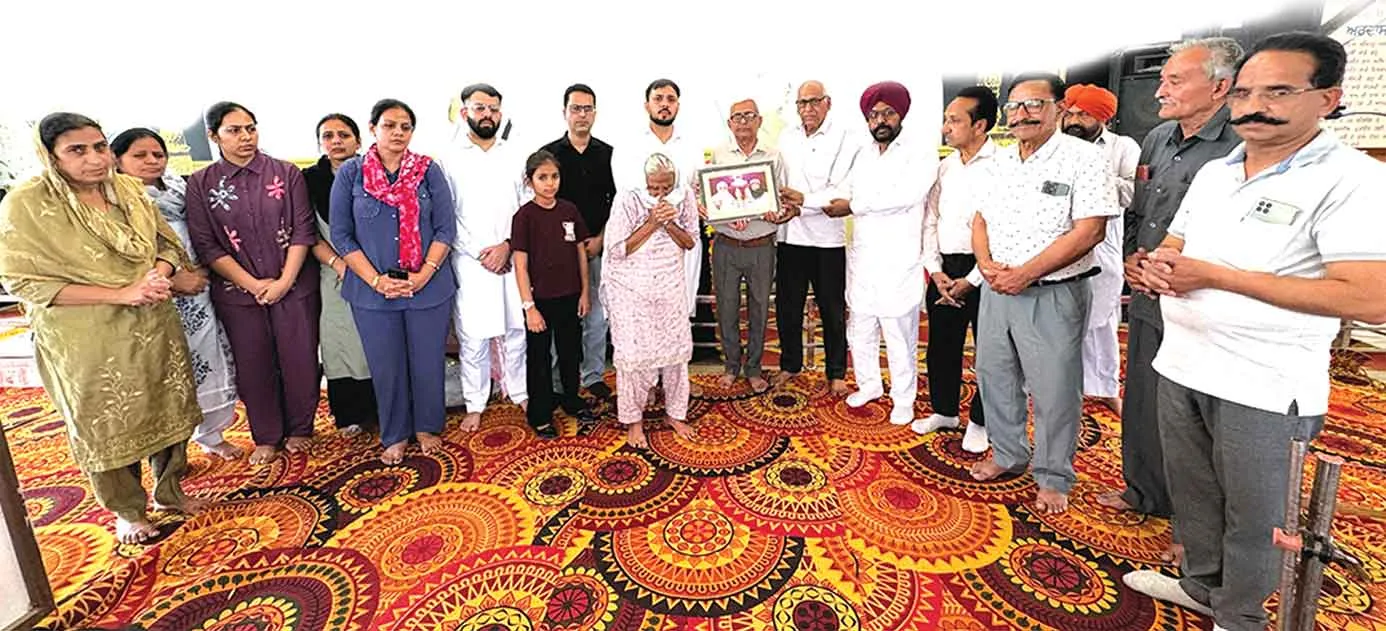 सचखंडवासी चिरंजीलाल इन्सां को जरूरतमंद परिवारों की मदद कर दी भावभीनी श्रद्धांजलि