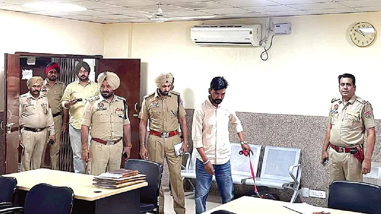 Bomb Threat: फिरोजपुर कोर्ट कॉम्प्लेक्स को बम से उड़ाने की धमकी के बाद पुलिस ने चलाया तलाशी अभियान