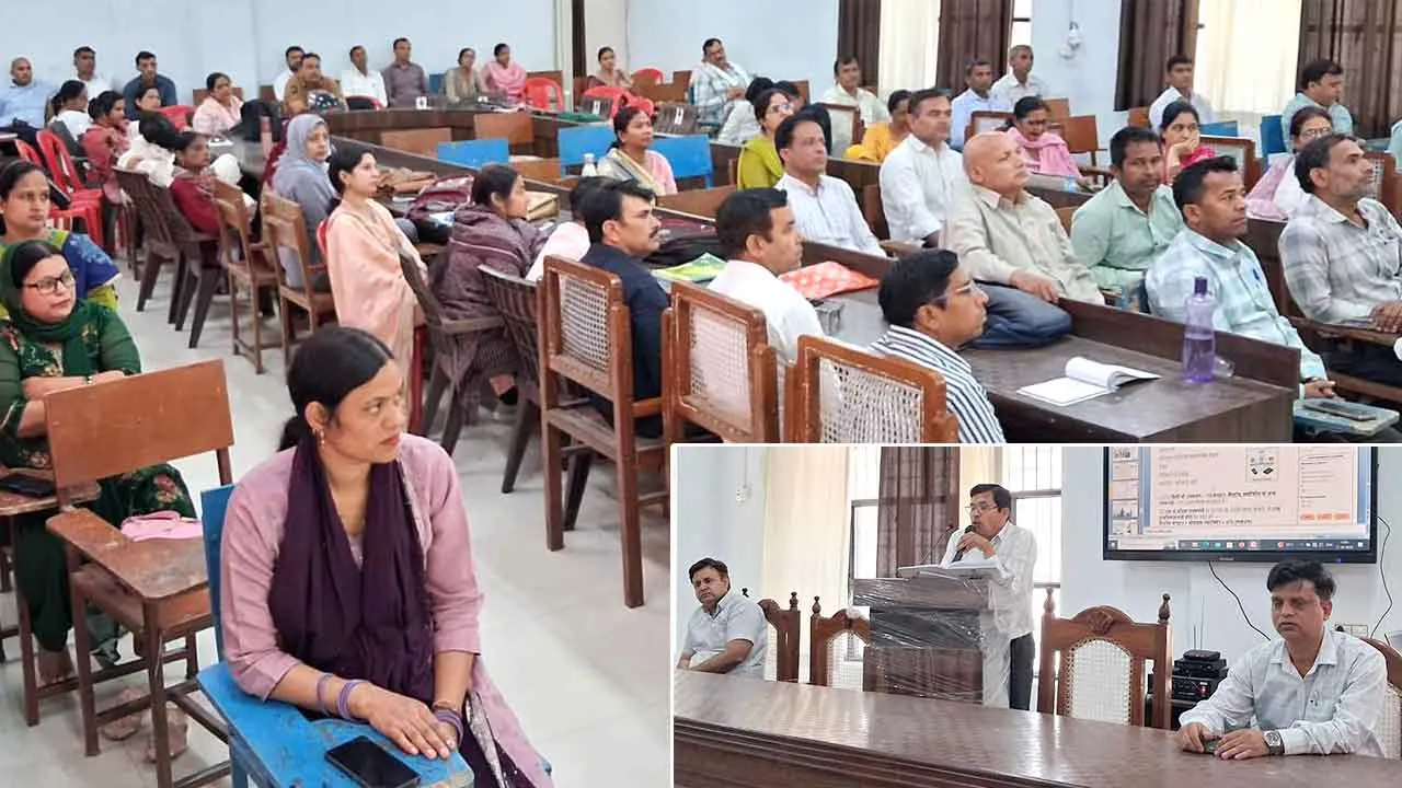Census Training: तहसील मुख्यालय पर दूसरे दिन भी दिया जनगणना का प्रशिक्षण