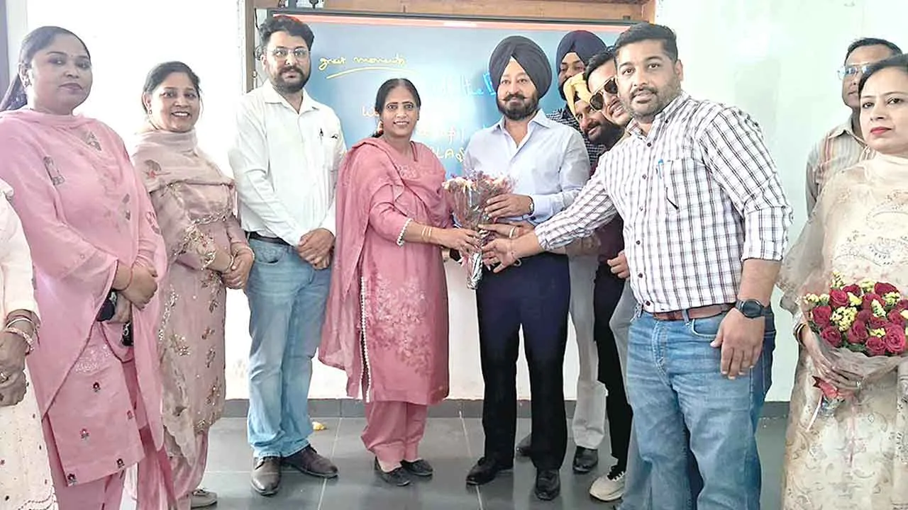 विधायक ने चार क्लासरूमों का किया उद्घाटन