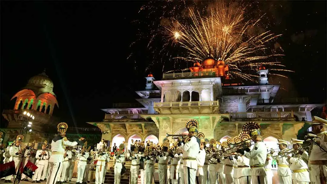 राजस्थान पुलिस के स्थापना दिवस पर खाकी के अनुशासन व कला की अनूठी जुगलबंदी