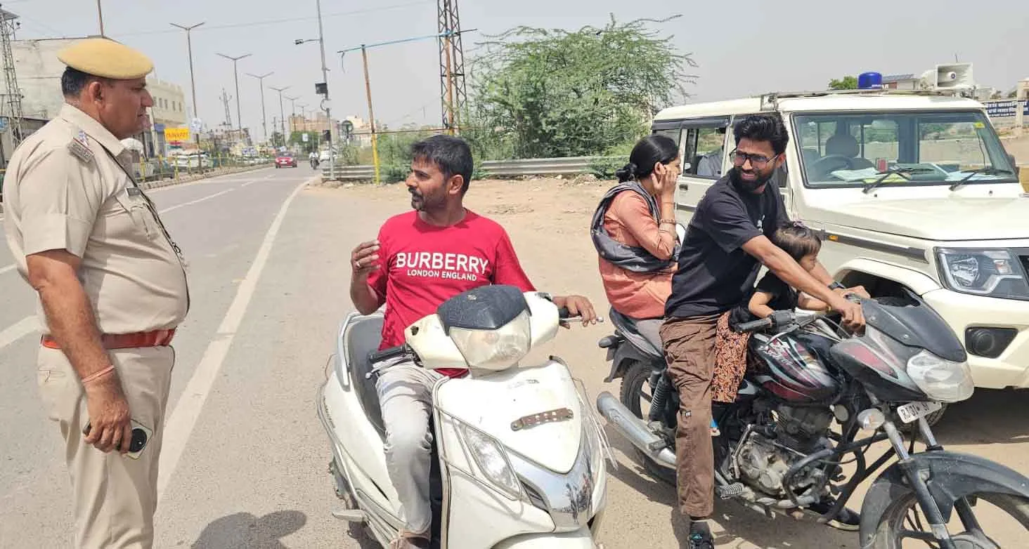 घग्घर पुल पर 80 चालान, सड़क सुरक्षा अभियान तेज, नियम तोड़ने वालों पर कार्रवाई