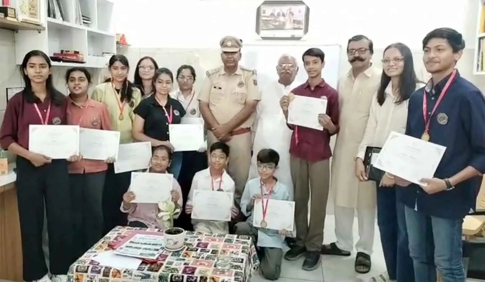 Hanumangarh News: युवाओं ने तैयार की 2040 के हनुमानगढ़ की तस्वीर, ट्रैफिक, नशा और सिविक सेंस पर पेश की रिसर्च रिपोर्ट
