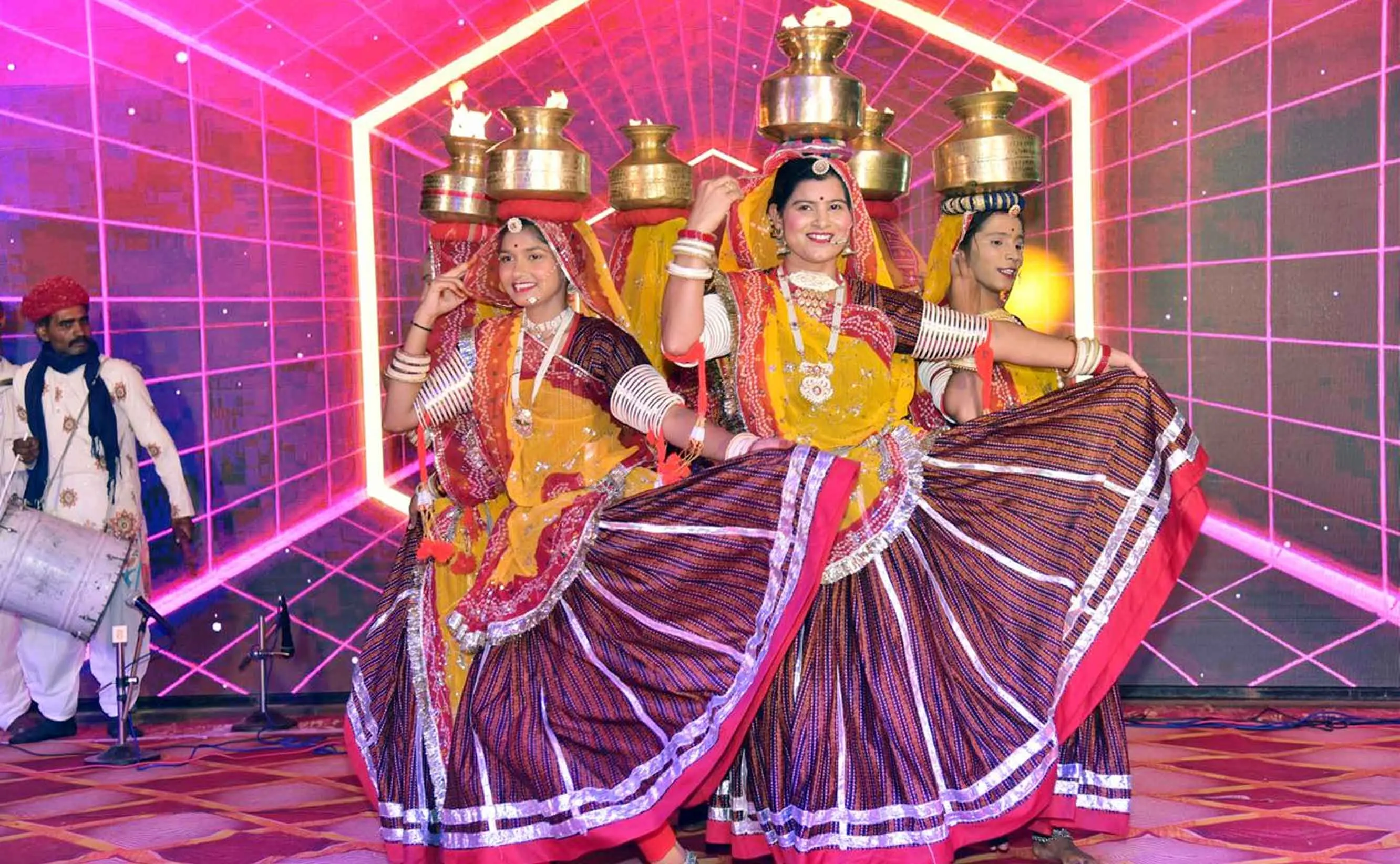 'आवो नी पधारो आपणे देश' ने गढ़ी पर्यटन की नई परिभाषा, राजस्थान में बेटियों के सम्मान की मिसाल बना ‘बाईसा मिलन’