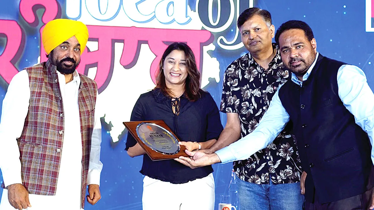 झुग्गी-झोपड़ियों में मेडिकल सेवाएँ देने पर डॉ. शिल्पा गर्ग को मुख्यमंत्री ने किया सम्मानित 