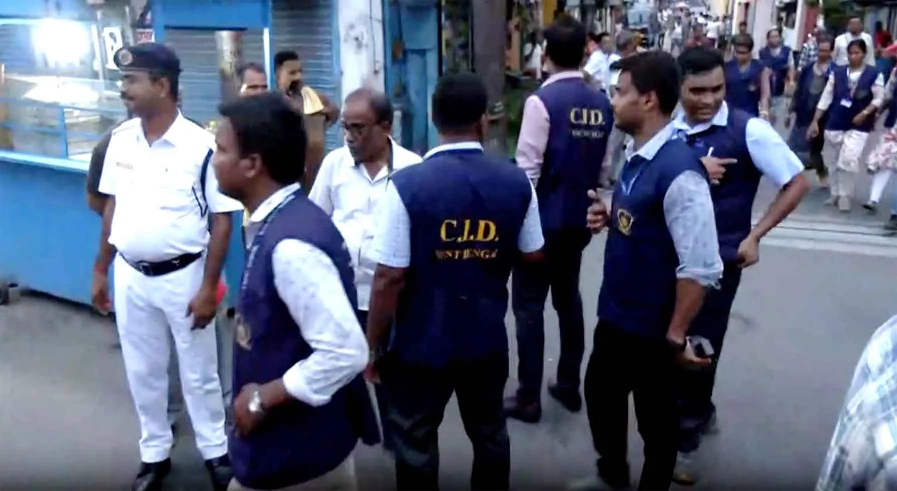 TMC CID Raid Case: टीएमसी पहुंची कलकत्ता हाई कोर्ट, सीआईडी की कार्रवाई के खिलाफ दी चुनौती