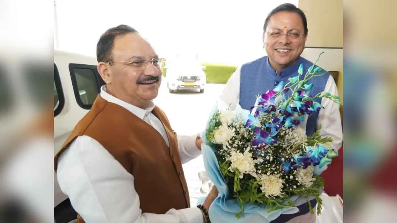 उत्तराखंड के मुख्यमंत्री ने जेपी नड्डा का उत्तराखंड पहुंचने पर किया स्वागत